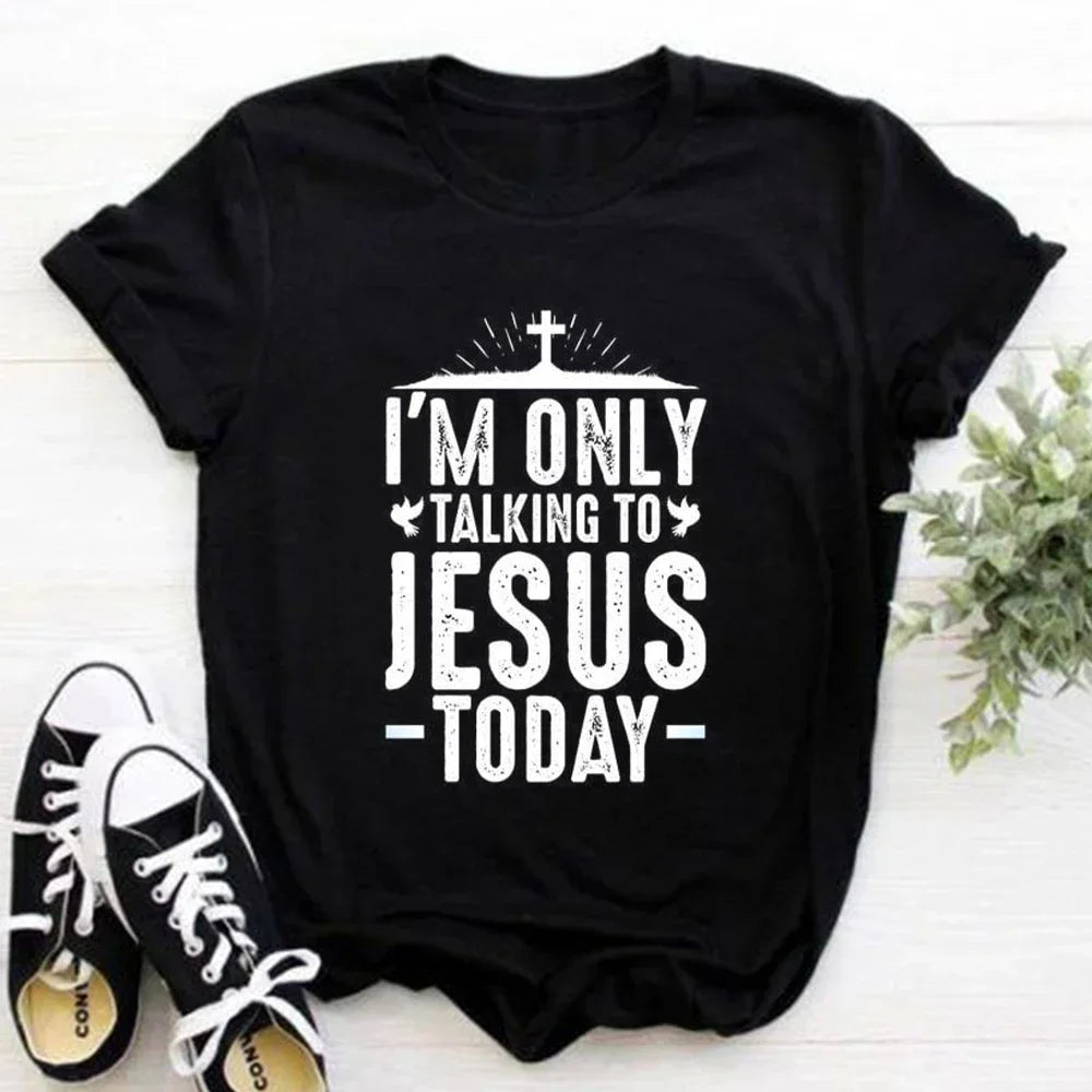Jesus Is King Graphic Tee – Faith, Hope & Streetwear Style